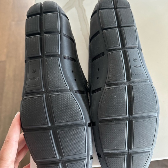 Men’s swims shoes size 12 - Picture 3 of 4